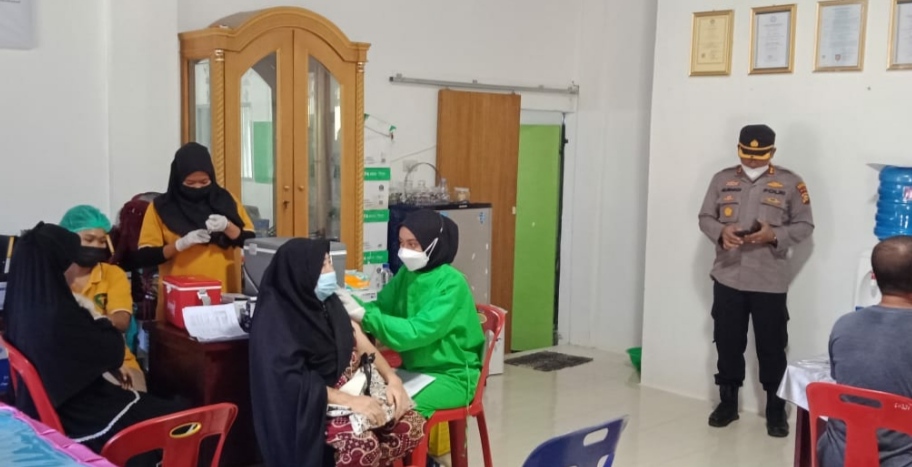 Kapolres Rohil Monitoring Pelaksanaan Vaksinasi Serentak Se-Kabupaten Rohil