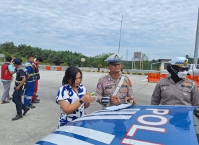 Penegakan Hukum dan Edukasi Lalu Lintas: 'Upaya Subdit Gakkum Cegah Kecelakaan di Jalan Tol Pekanbaru-Dumai'