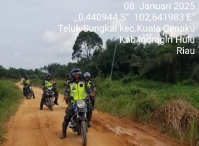 Cuaca Tidak Stabil Anggota Koramil 01/Rengat Kodim 0302/Inhu Terus Lakukan Patroli Karlahut Di Kec.Kuala Cenaku .