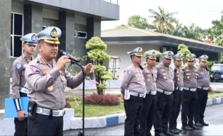 Long Weekend, Ditlantas Polda Riau Tempatkan Personel di Titik Jalan Padat Kendaraan dan Urai Kemacetan