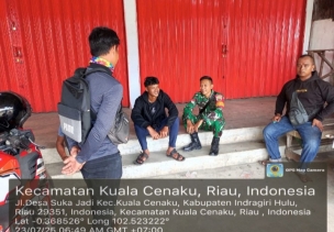Monitor Perkembangan Wilayah Babinsa Komsos dan Silaturahmi di Wilayah Binaan nya Kuala Cenaku