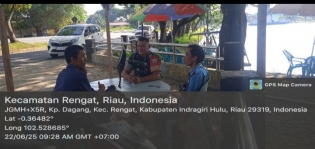 Dalam Komsos Babinsa Ingatkan Agar Kita Selalu Peduli Terhadap Informasi Yang Berkembang