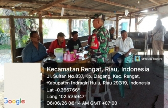 Melalui Kegiatan Komsos Babinsa Dapat Jalin Keakraban Dengan Masyarakat