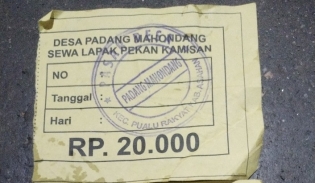 Diduga Pungli, Kutipan Retribusi Pasar/Pekan Kamis Desa Padang Mahondang Kecamatan Pulau Raja Asahan Rp 20.000