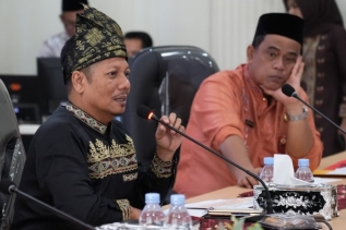 Sambut Pacu Jalur Tepian Narosa, Pemkab Kuansing Perjuangkan Perbaikan 78,99 Km Jalan Transmigrasi