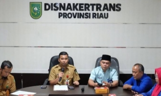 Disnakertrans Riau Buka Posko Pengaduan Upah Minimum, Bisa Via WhatsApp