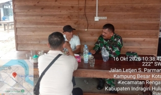 Bangun Komunikasi dengan Mitra Karib, Babinsa Koramil 01/Rengat Perkuat Komsos