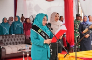 Lantik Ketua PKK Bangko Pusako, Tatik Sri Rahayu Bistamam Tekankan Penguatan Keluarga dan Cetak Generasi Emas