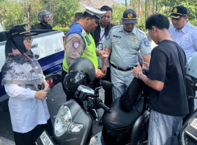 Satlantas Polres Tebing Tinggi Gelar Operasi Gabungan, Sosialisasikan Kepatuhan Pajak Kendaraan Bermotor