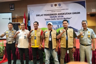 'Drive Safe, Serve Better 2026': Ditlantas Polda Riau Perkuat Profesionalisme Pengemudi Angkutan Umum dan Budayakan Keselamatan