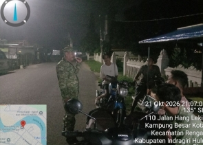 Babinsa Aktif Lakukan Patroli Malam Guna Pastikan Wilayah Aman