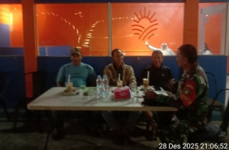 Demi Keamanan Warga Di Wilayah Binaan Babinsa Laksanakan Patroli Malam.