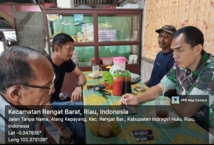 Komsos Jadi Sarana Babinsa Koramil 01/Rengat Jaga Kondusivitas Wilayah Binaan