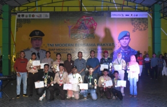 Dandim 0302/Inhu - Kuansing Menutup Kegiatan Bazar Dan panggung Hiburan HUT TNI Ke-80 Di RTH Rengat