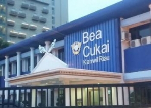 Gudang Rokok Ilegal Pergudangan Avian Disorot, Bea Cukai: Aktor Utama Masih Diburu