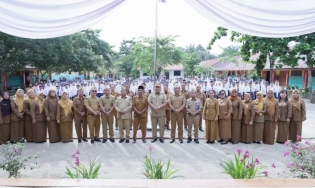 Bupati, Wakil Bupati Dan Sekda Kabupaten Asahan Pimpin Upacara Hari Pertama Masuk Sekolah