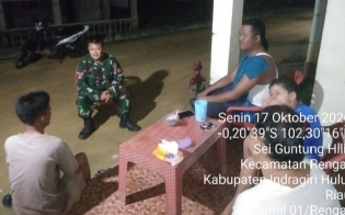 Koramil 01/Rengat Patroli Malam , Babinsa Imbau Warga Jaga Keamanan Lingkungan
