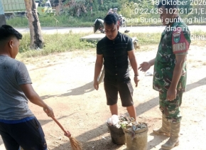 Babinsa Koramil 01/Rengat Aktif Sambangi Warga Binaan Melalui Komsos