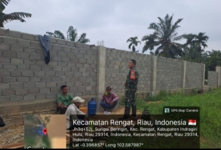 Tampa Lelah Babinsa Koramil 01/Rengat Terus Pererat Silaturahmi dengan Warga