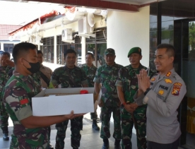 Dandim 0302/Inhu dan Puluhan Personel TNI Datangi Mapolres Inhu