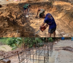 Pengecoran Pondasi Jembatan Gantung Garuda Di Gesa Oleh Satgas Jembatan Kodim 0302/Inhu