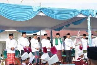 Peringati Hari Santri, Dihadiri Ketua DPRD Riau Yulisman