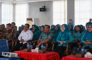 Gelar Nobar Bersama TP PKK, Wako Tebing Tinggi Apresiasi Pesan Moral Film Parodi Edukatif 'Kampung Durian Gak Jadi Runtuh'