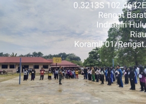 Babinsa Koramil 01/Rengat Ajak Pelajar Hindari Tawuran Dan Tingkatkan Prestasi