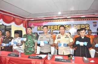 Polres Inhu Lakukan  Pemusnahan Barang Bukti Narkotika, Miras Dan Knalpot Brong Dihadiri Oleh Dandim 0302/Inhu Diwakili Pasi Intel Kodim 0302/Inhu.