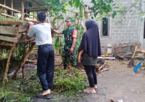Babinsa Lakukan Komsos Dengan Peternak Kambing Sekaligus Pererat Tali Silahtuhrahmi