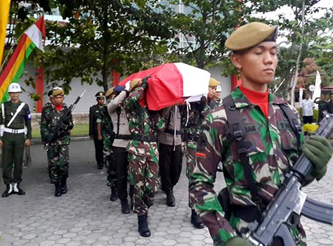 Gubri Lepas Jenazah Pratu Wahyudi