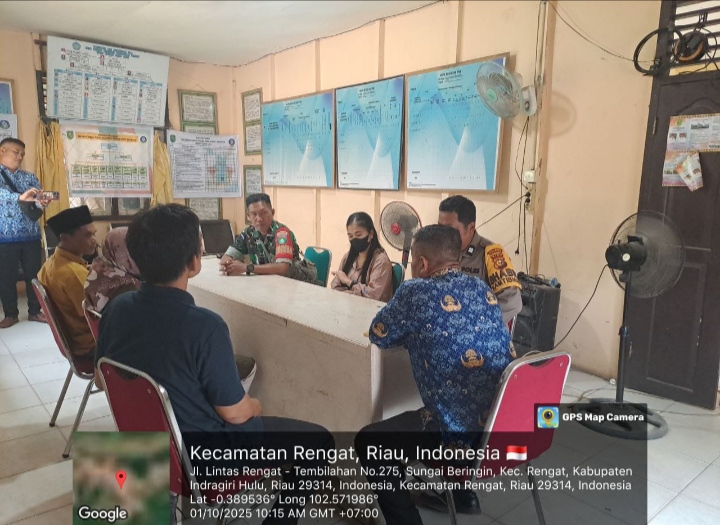 Tingkatkan Kewaspadaan Babinsa Jalin Kekompakan Bersama Babinkamtibmas Dan Perangkat Desa Setiap Komsosnya.