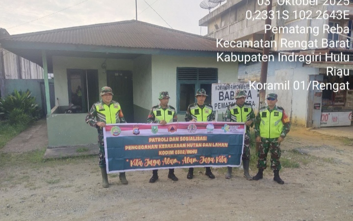 Anggota Koramil 01/Rengat Kodim 0302/Inhu Terus Lakukan Patroli Dan Sosialisasi Karhutla Dengan Masyarakat.