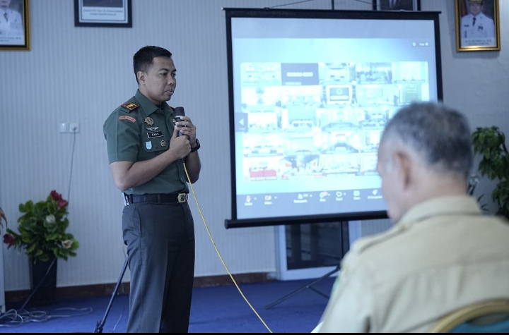 Komandan Kodim 0302/Inhu Hadiri Zoom Meeting Bersama Bapak Presiden Prabowo Subianto Diruang Narasinga Pemkab.Inhu.