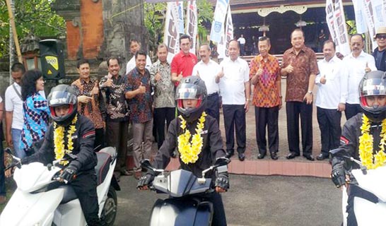 Gubernur Bali Ingin Motor Listrik Jadi Kendaraan Dinas PNS