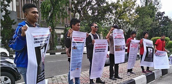 Pendemo Desak Keterlibatan ASN di Pilkada Pekanbaru Diusut Tuntas