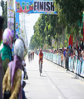 Bupati Siak Lepas Balap Sepeda Tour de Siak Etape III