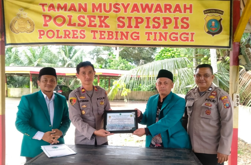 Kapolsek Sipispis Terima Audiensi Pengurus MUI Kecamatan Sipispis