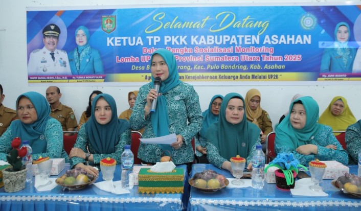 Ketua Dan Staf Ahli TP. PKK Kabupaten Asahan Lakukan Pembinaan UP2K Di Desa Bunut Seberang