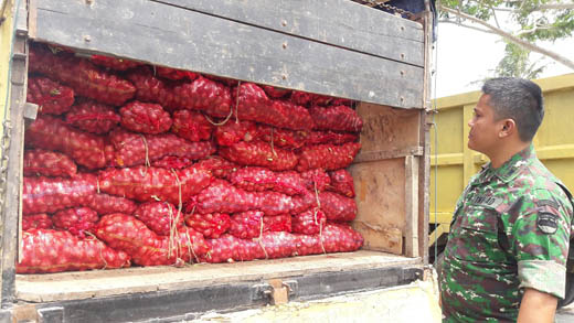 Kodim 0320 Dumai Tangkap 5 Ton Bawang Merah Impor Ilegal