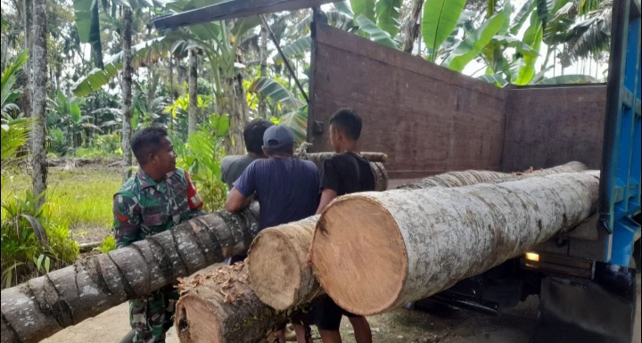 Jaga Hubungan Baik TNI Dan  Masyarakat Dapat Diterapkan Dengan Rutinya Komsos di wilayah Binaanya