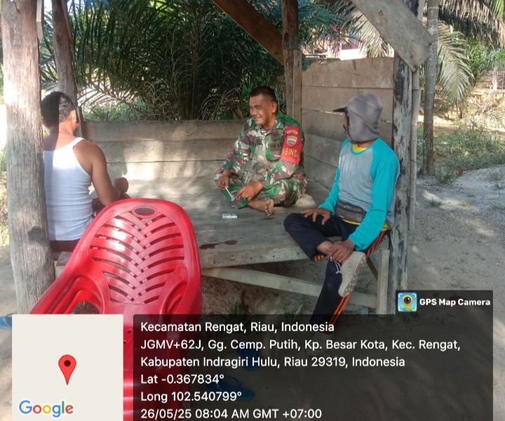 Secara Humanis Babinsa Pererat Hubungan Dengan Masyarakat Dan Pemuda Melalui komsos