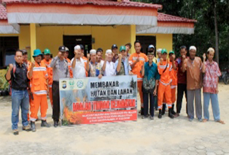 Perusahaan Sawit Asian Agri Motivasi Warga Cegah Karhutla