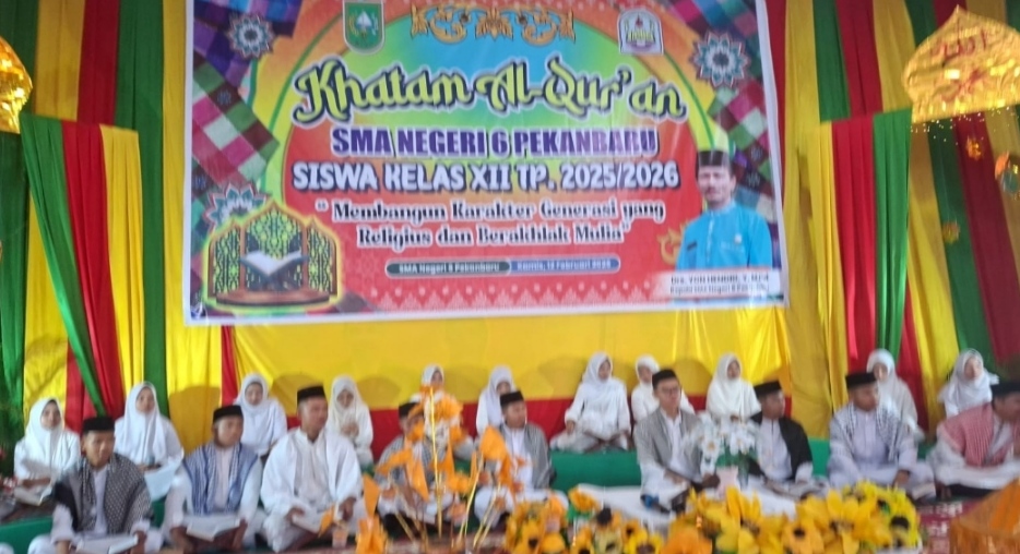 Diawali Dengan Pawai Takruf, Khatam Al-Quran SMAN 6 Pekanbaru Berjalan Sukses dan Penuh Khidmat