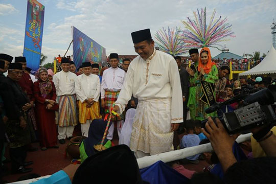 Ribuan Warga Pekanbaru Meriahkan Petang Balimau