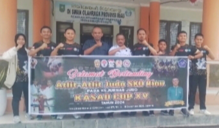 Aslim, S Pd. MM Lepas Atlit Judo SKO Riau ke Jakarta Kejurnas Kasad Cup 2024