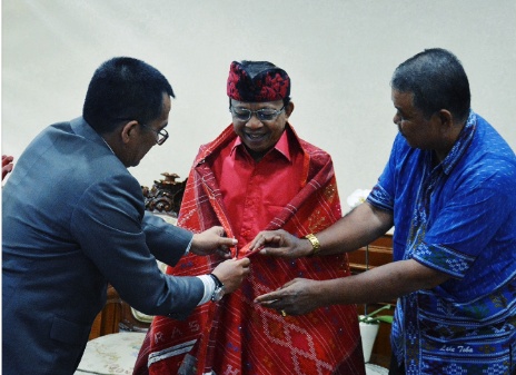 Gubernur Ingin Bali Terdepan Dalam Pengamalan Bhinneka Tunggal Ika