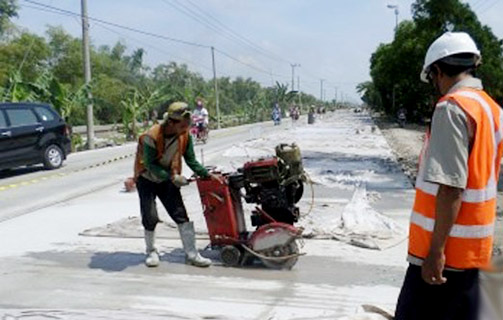 Anggota DPRD Rohil Usulkan Adanya Sistim Rigid Pavement Untuk Jalanan