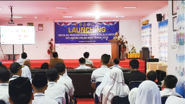 Dirlantas Polda Riau Pimpin langsung Launching Sekolah Percontohan Tertib Berlalu Lintas Tahun 2025