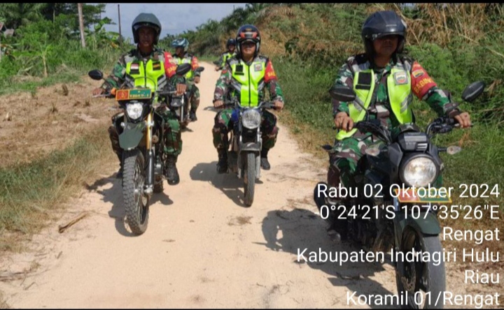 Mengedukasi Saat Sosialisasi Dalam Mencegah Karhutla Koramil01/Rengat Terus Patroli.